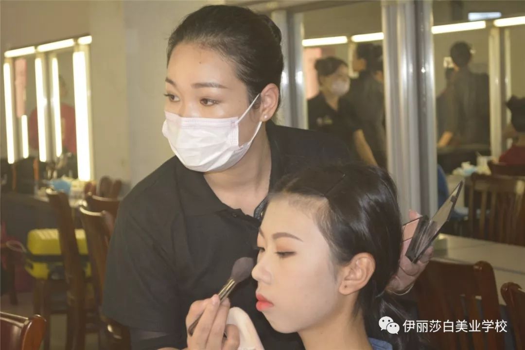 回顾|伊丽莎白in金鸡百花电影节的点滴